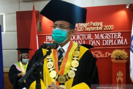 Rektor : Pendidikan di tengah pandemi COVID-19 menunjukkan transformasi dan dinamika positif