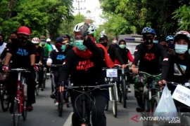 Dapat julukan Gubernur AKDP demi seimbangnya "gas" dan "rem" di Jatim