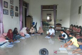 Belajar secara daring di Batahan terkendala HP dan jaringan internet