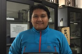 Mahasiswa teknik UMM rancang alat pengukur bending jembatan baja