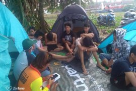 SAR sisir wisatawan hilang di Pantai Ciantir Bayah