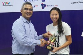 Perenang Elysha Chloe Pribadi berlatih di laut selama pandemi COVID-19