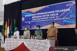 BKKBN sosialisasi pembangunan keluarga pada masa pandemi COVID-19 Page 2 Small