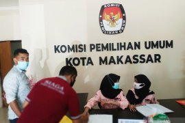 Ketua dan satu anggota KPU Makassar positif corona