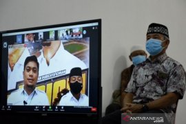 Kampanye virtual calon tunggal Bupati dan Wakil Bupati Gowa Page 1 Small