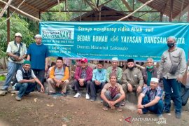 Yayasan "Dangsanak Kita" bedah rumah para mualaf Loksado