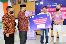 XL salurkan 133.548 paket internet gratis ke siswa madrasah se-Kalbar
