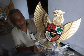 Kerajinan Lambang Negara Garuda Pancasila