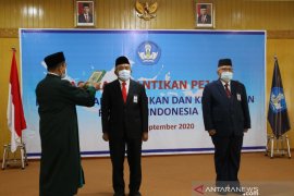 Sesjen Kemendikbud Lantik Kembali Kepala dan Sekretaris LLDIKTI Wilayah X