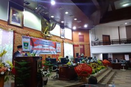 Gamawan Fauzi ajak Pemda Sumbar belajar konsep pembangunan ke Singapura dan Bhutan