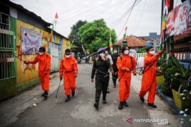 Karya Bakti TNI di Bandung Page 1 Small