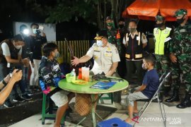 Pjs wali kota pimpin giat gabungan penegakan prokes COVID-19