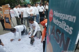 5.335 ASN Kuansing serentak berikrar netral di pilkada