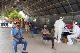 Seluruh ASN Bangka Tengah mengikuti rapid test masal