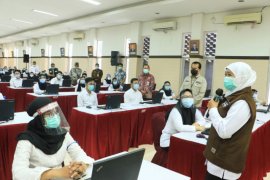 Pemprov Jatim fasilitasi peserta terkonfirmasi positif COVID-19 ikut SKB CPNS