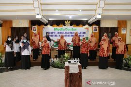 Gali pengetahuan bahaya narkoba, DWP HSS ikuti edukasi daring Polda Kalsel