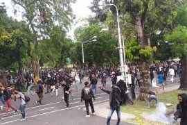 Polisi Bali tembakkan gas air mata ke sekelompok massa "tolak omnibus law"