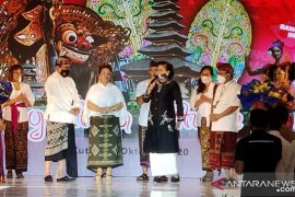 Wagub Bali ajak masyarakat cintai produk lokal di tengah pandemi COVID-19