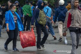 Tes cepat lima pendemo anarkis di Pontianak reaktif, dua positif gunakan ganja