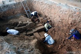 Ekskavasi tahap dua situs candi gedog