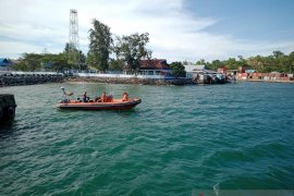 Tim SAR Namlea cari dua awak KMP Sinar Galesong di perairan Manipa