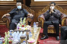 Pjs Bupati-DPRD Badung bahas APBD 2021