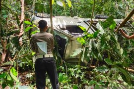 Mobil masuk jurang sedalam 20 meter, penumpang meninggal