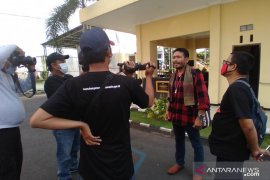 Polresta Banyuwangi periksa aktivis antimasker