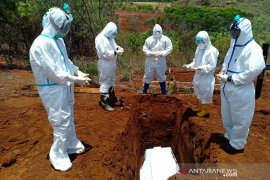 Kekurangan personel pemulasaraan jenazah pasien COVID-19, Pemkot Depok buka rekrutmen relawan