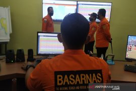 Pencarian korban kapal cumi tenggelam diperluas Basarnas Pangkalpinang