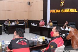 Kapolda Sumsel jalin silaturahim  dengan sejumlah ketua serikat buruh