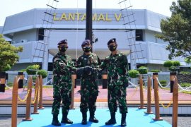 Laksma TNI Mohamad Zaenal jabat Komandan Lantamal V Surabaya