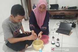 Lima tips mendampingi studi buah hati kala pandemi