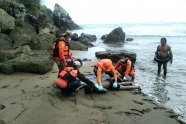 Dua pelajar tenggelam di Banyuwangi ditemukan meninggal