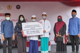 OJK ajak Ponpes Alkhairaat tingkatkan literasi dan inklusi keuangan santri di Sulteng