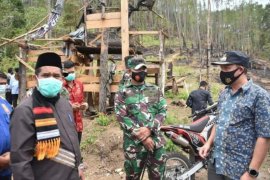 Tinjau kebakaran lahan, Bupati Sarkawi: Ada yang melanggar tindak tegas