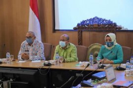 Pemkot harapkan TP PKK Solok berikan penyuluhan program KB ke masyarakat