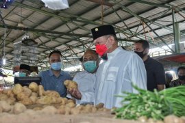 La Nyalla dorong Puspa Agro jembatani ekpor pertanian Jatim