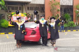 UWKS kembali gelar wisuda secara "drive thru"