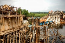 Jembatan ambruk di Pangkalpinang