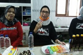 Nikmatnya strudel ubi madu Pasrujambe Lumajang bikin ketagihan