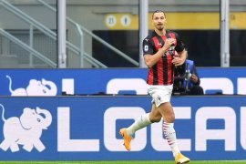 AC Milan menangi Derby della Madonina 2-1 untuk puncaki klasemen
