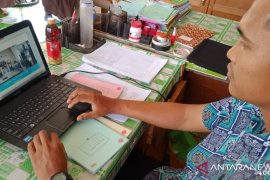 Kenalkan Istana Siak, guru madrasah ini buat "Big Book Digital"