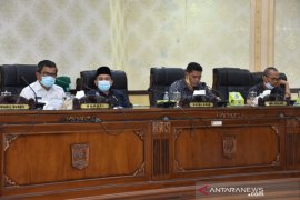 Tujuh fraksi DPRD Agam sampaikan pandangan umum terkait Ranperda RAPBD 2021
