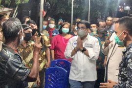 Machfud-Mujiaman siap wujudkan wisata pantai berkelas di Surabaya