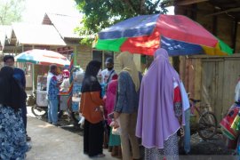 Puluhan pedagang keliling raup keuntungan di tengah kampaye