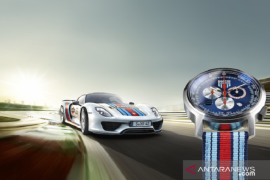 Porsche rambah penjualan daring di Tokopedia