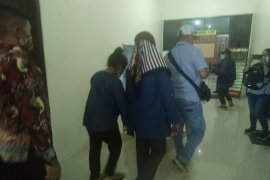 Polda Papua limpahkan berkas tersangka kasus video mesum ke Kejari Timika