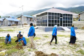 Mahasiswa Universitas Tadulako laksanakan program pengabdian masyarakat Page 1 Small