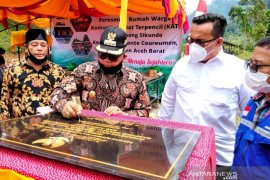 Wakili Plt Gubernur Aceh, Bupati Aceh Barat berharap warga Sikundo mandiri, dan tidak tinggalkan rumah bantuan